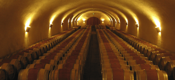 ステラのワインを無料でお預かり致します。セラー代わりにご利用ください。